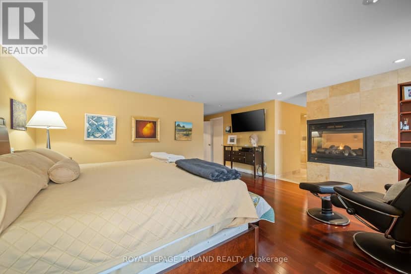 1104 The Parkway — photo 21 of 40