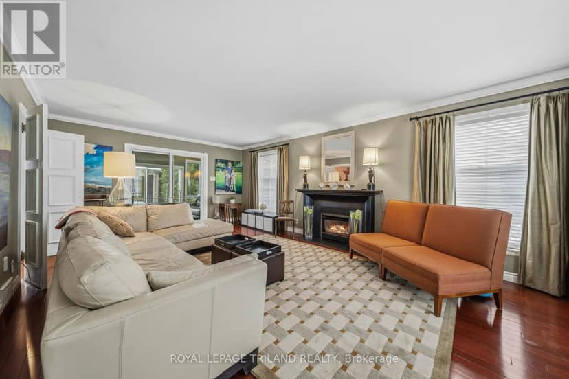 1104 The Parkway — photo 5 of 40