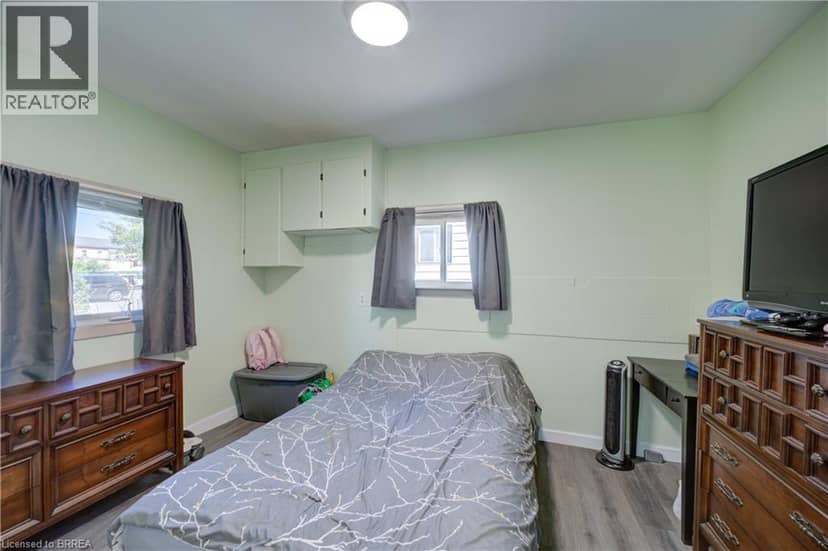 169 GEORGE Street — photo 22 of 40