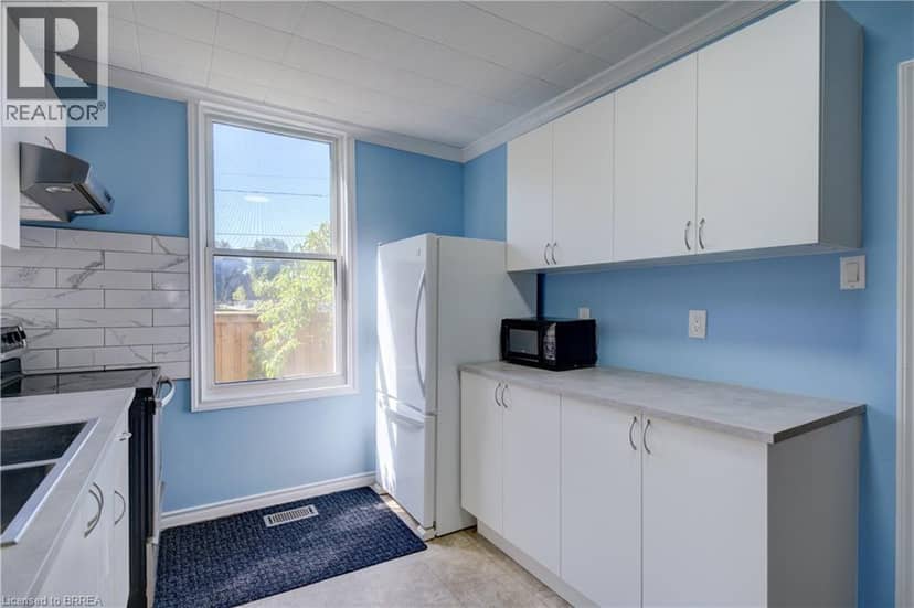 169 GEORGE Street — photo 9 of 40