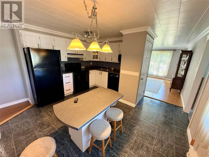 54 PREMIER Drive — photo 12 of 40