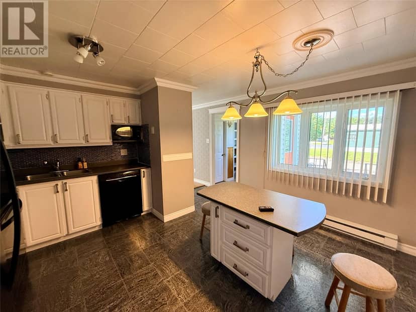 54 PREMIER Drive — photo 19 of 40