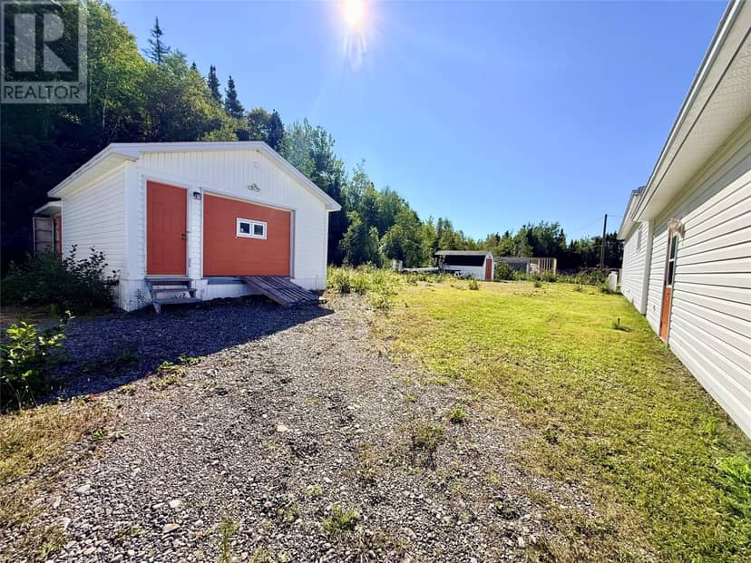 54 PREMIER Drive — photo 8 of 40
