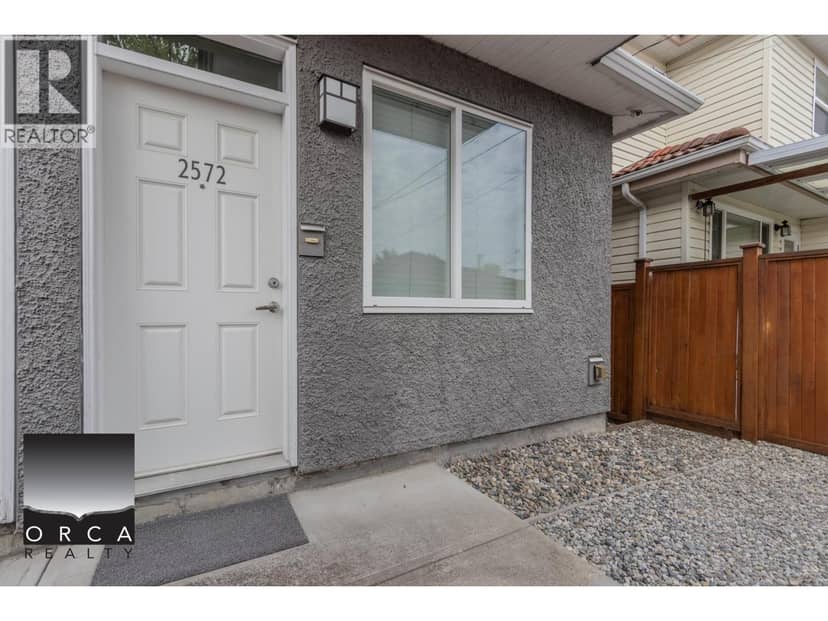 2572 E 2ND AVENUE, Vancouver, photo 2