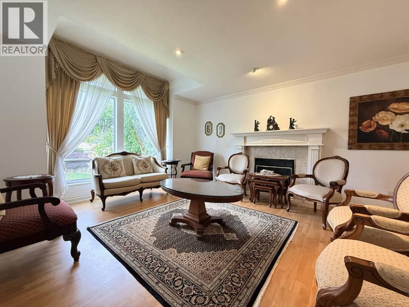 Main House 335 W 27TH STREET, North Vancouver, photo 2