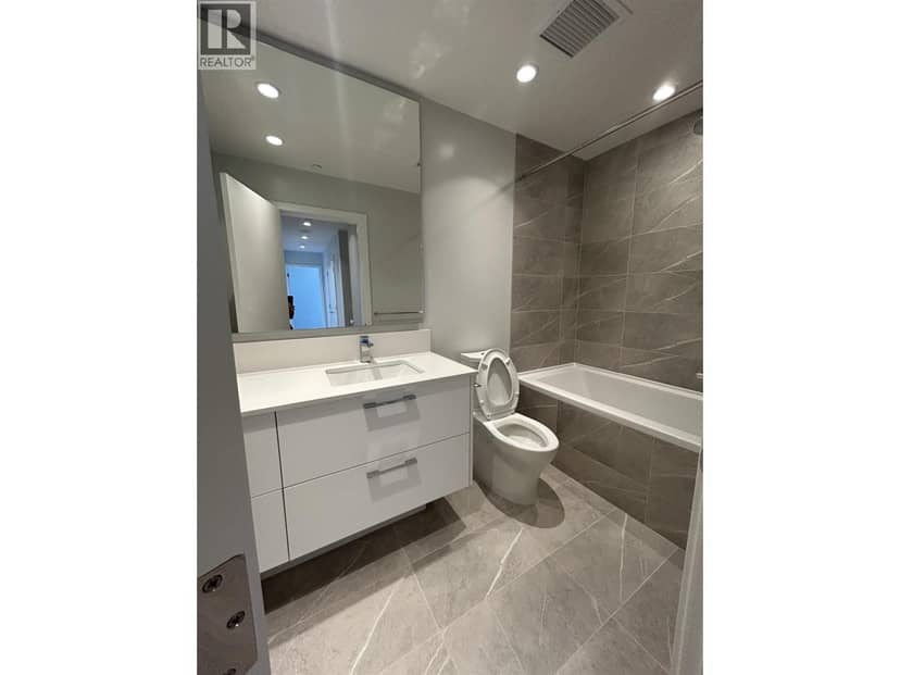 one room at 102 5380 CROOKED BRANCH ROAD ROAD, Vancouver, photo 6