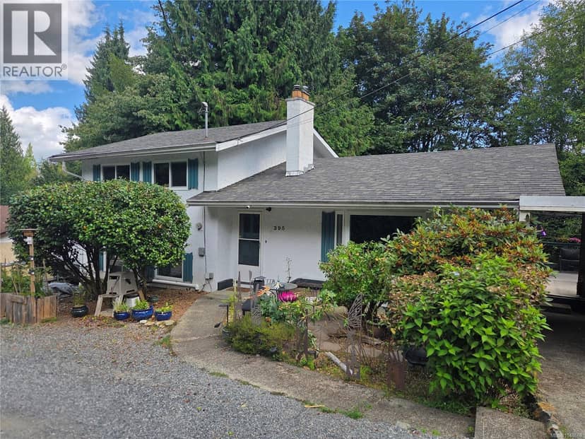 395 Dogwood Dr, Ladysmith