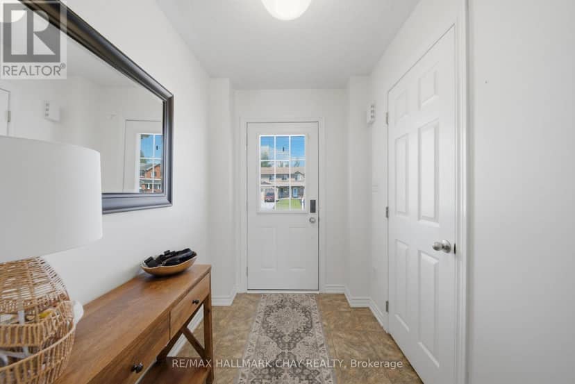 46 Michelle Drive — photo 3 of 40