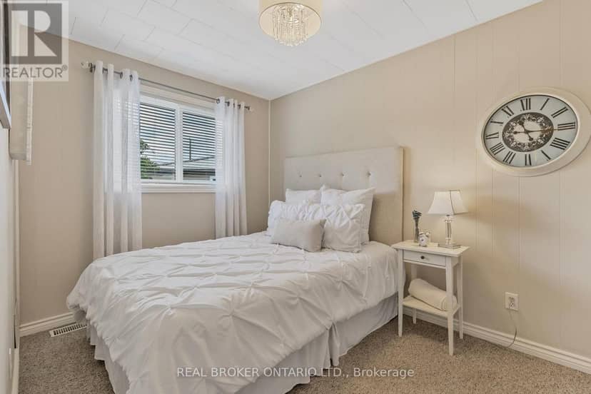 23 Owen Road — photo 18 of 33