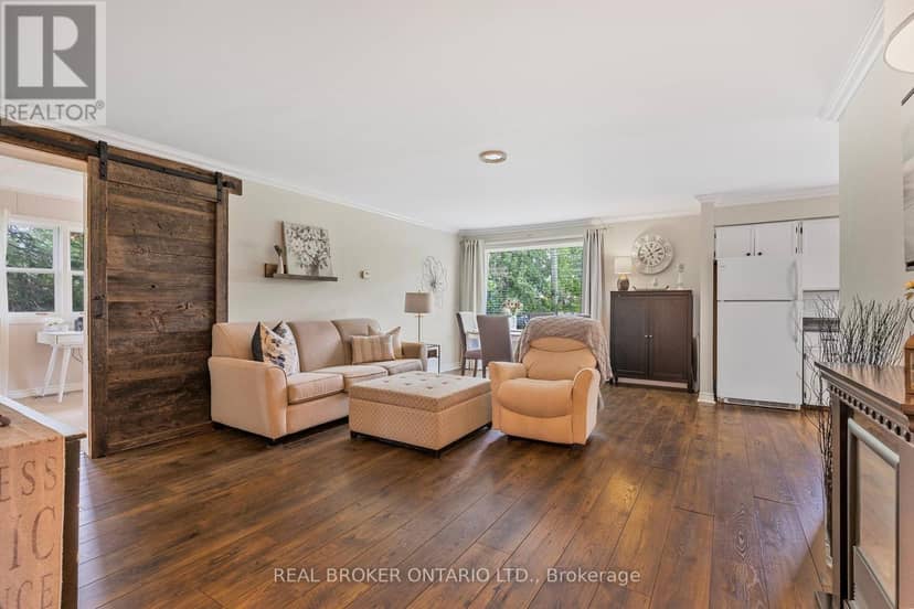 23 Owen Road — photo 9 of 33