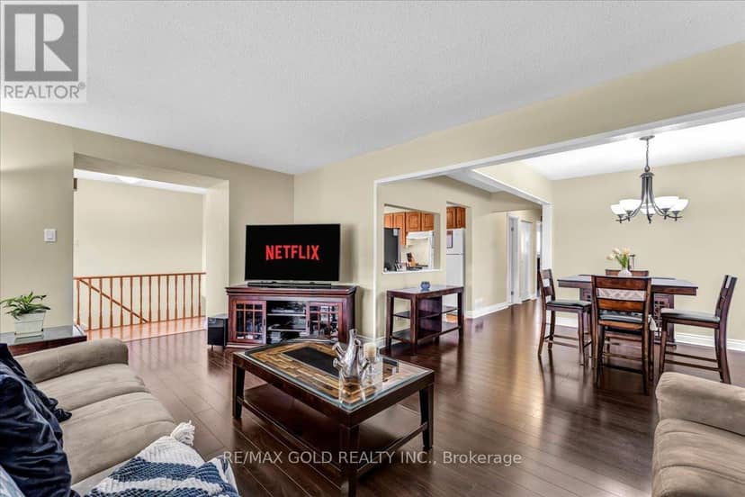 53 Dorchester Drive — photo 11 of 40
