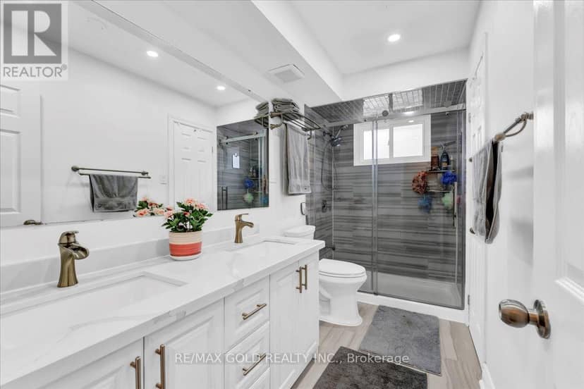 53 Dorchester Drive — photo 28 of 40