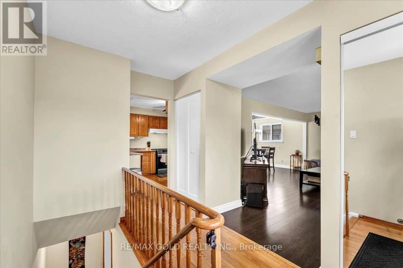 53 Dorchester Drive — photo 8 of 40