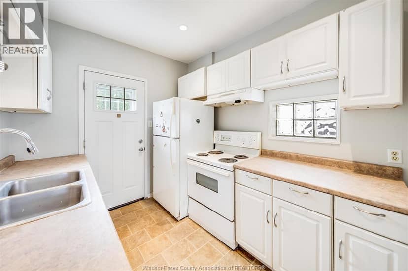 392 Curry Avenue — photo 14 of 40