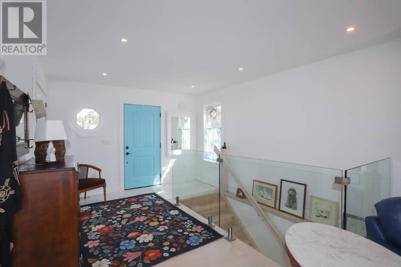 11 Mitchell ST — photo 25 of 40