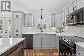 12 Barbara Drive — photo 5 of 33
