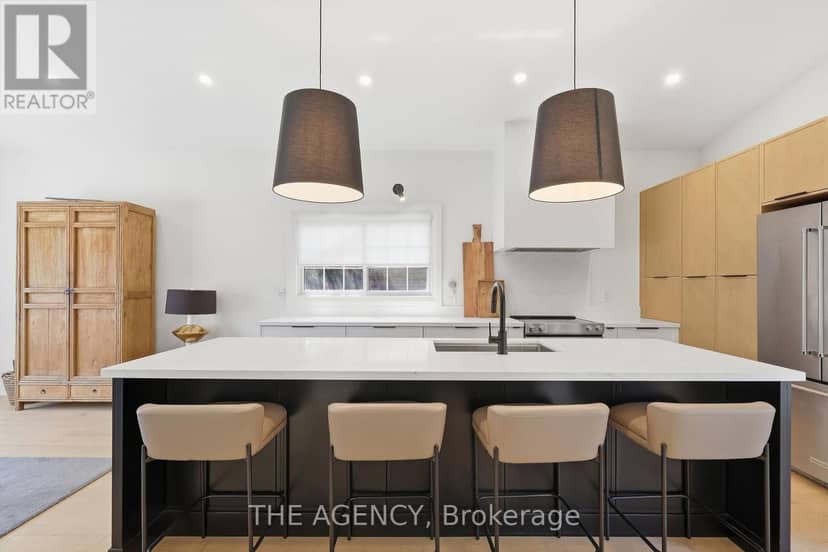 364 Adelaide Avenue E — photo 12 of 34