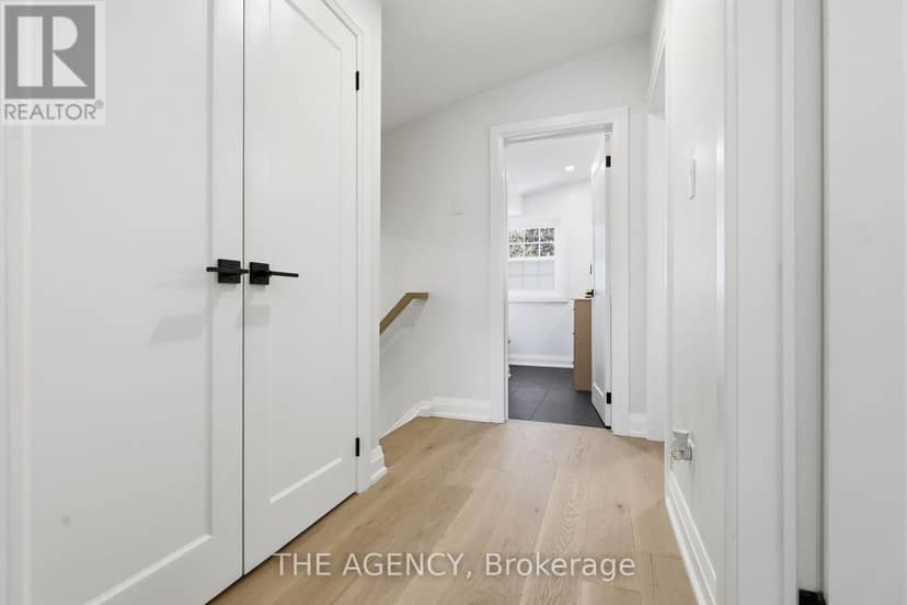 364 Adelaide Avenue E — photo 15 of 34