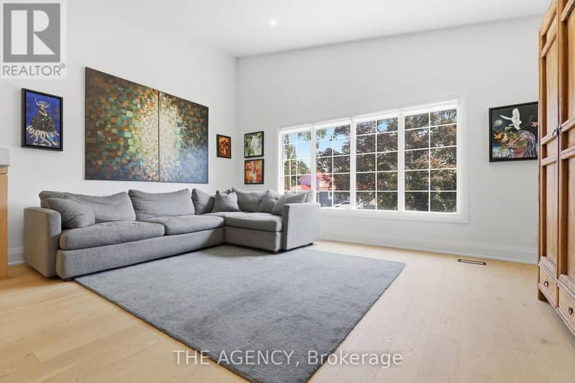 364 Adelaide Avenue E — photo 16 of 34