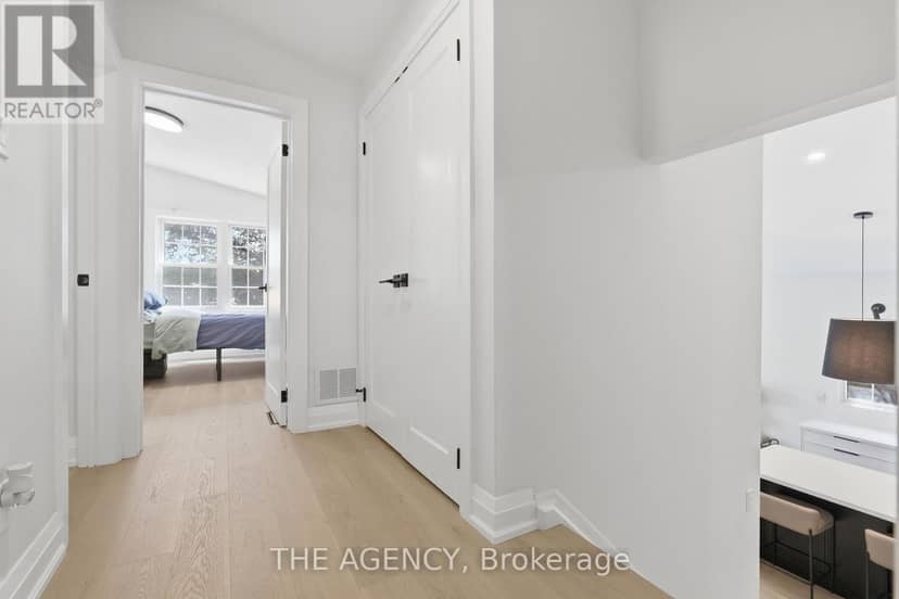 364 Adelaide Avenue E — photo 17 of 34