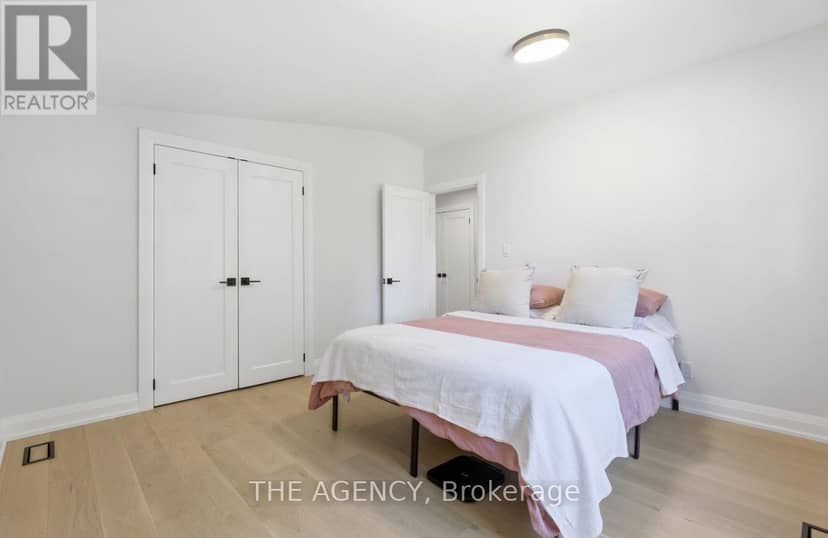364 Adelaide Avenue E — photo 18 of 34
