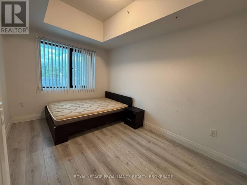 425 - 652 Princess Street — photo 12 of 30