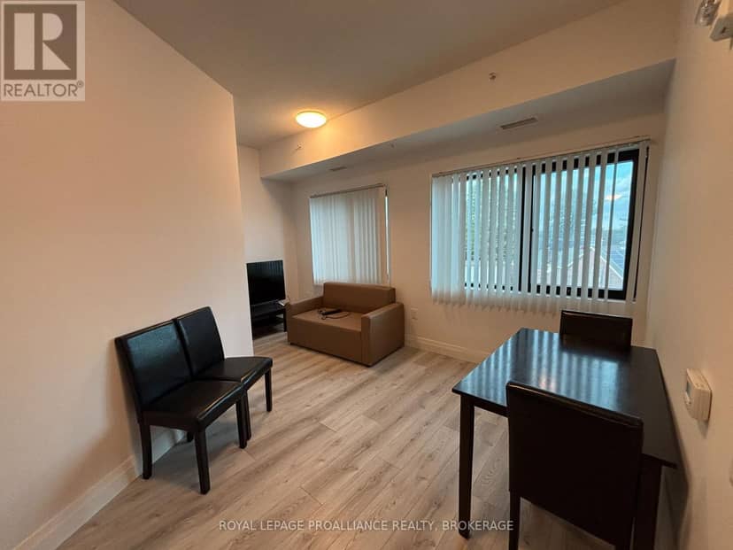 425 - 652 Princess Street — photo 9 of 30