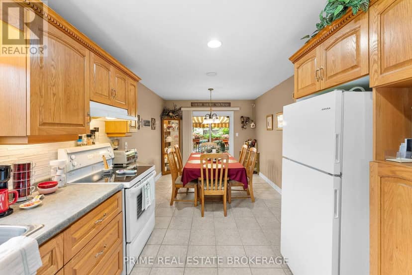 102 Ridge Street — photo 11 of 40