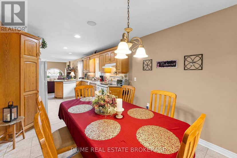 102 Ridge Street — photo 12 of 40