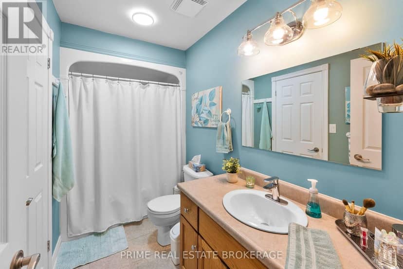 102 Ridge Street — photo 14 of 40