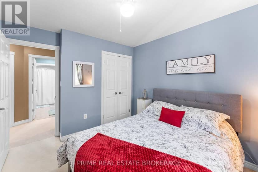 102 Ridge Street — photo 18 of 40