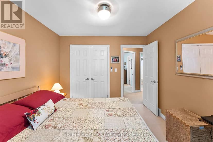 102 Ridge Street — photo 20 of 40
