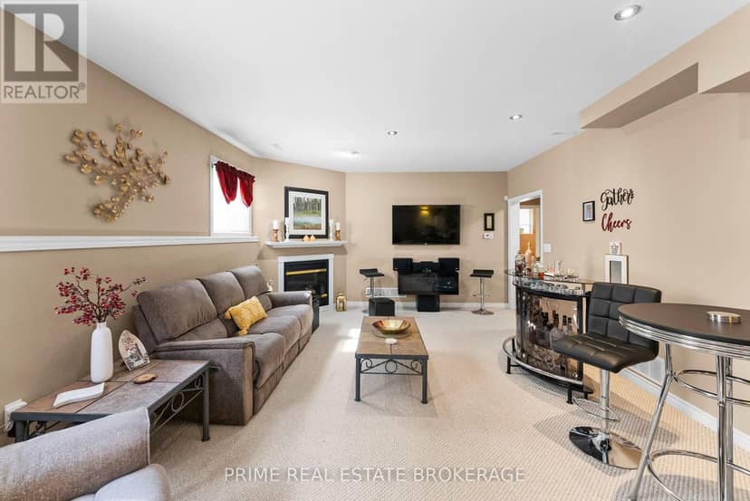 102 Ridge Street — photo 21 of 40
