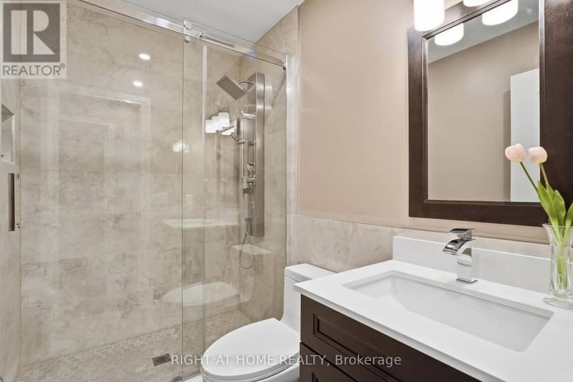 2121 Pinevalley Crescent — photo 28 of 40