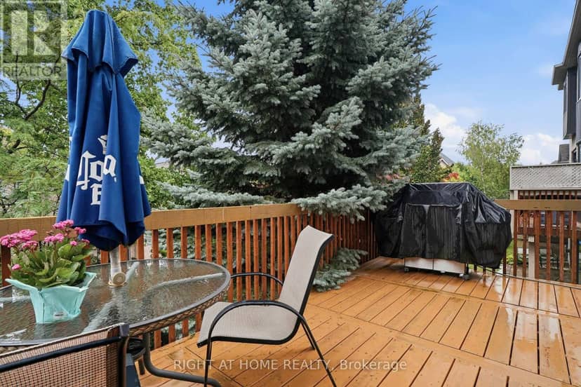 2121 Pinevalley Crescent — photo 38 of 40