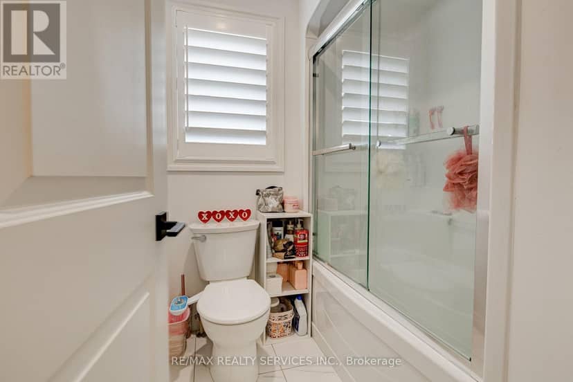 240 Tamarack Blvd Boulevard — photo 22 of 35
