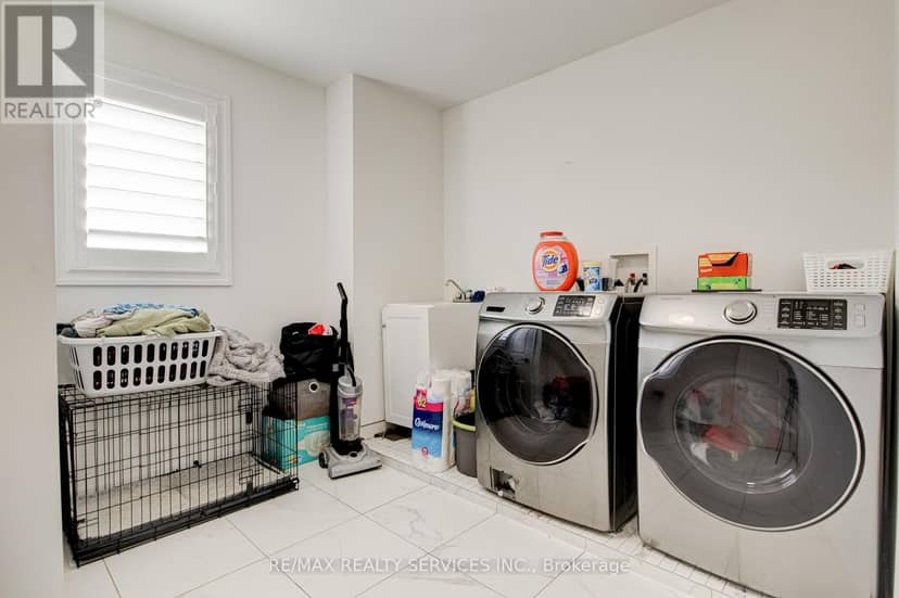 240 Tamarack Blvd Boulevard — photo 28 of 35