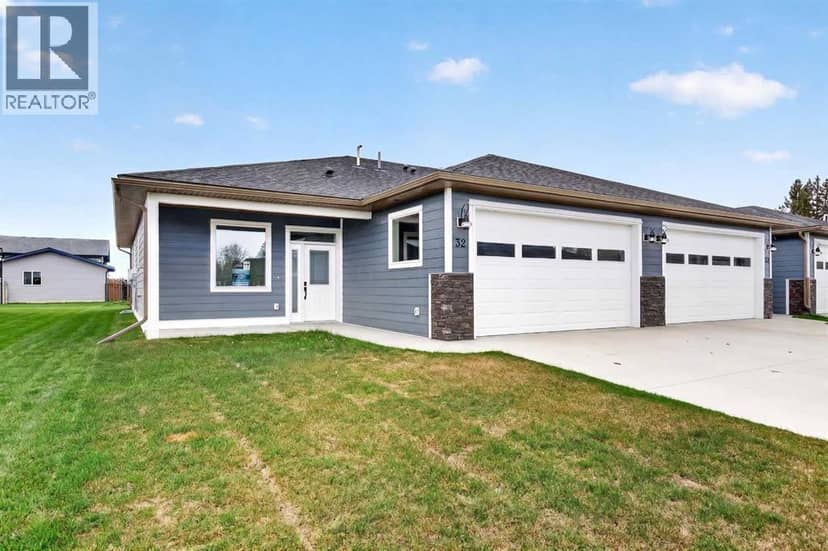 32, 610 4 Avenue SW, Sundre, photo 2