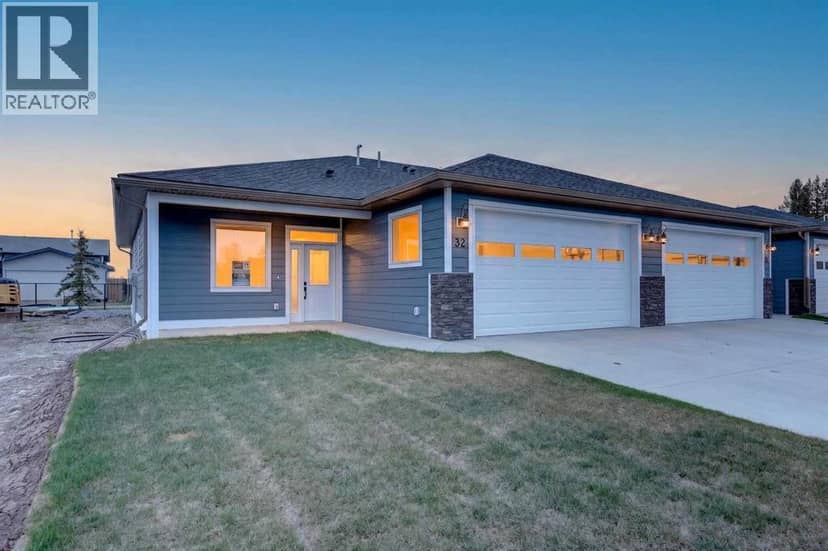 32, 610 4 Avenue SW, Sundre