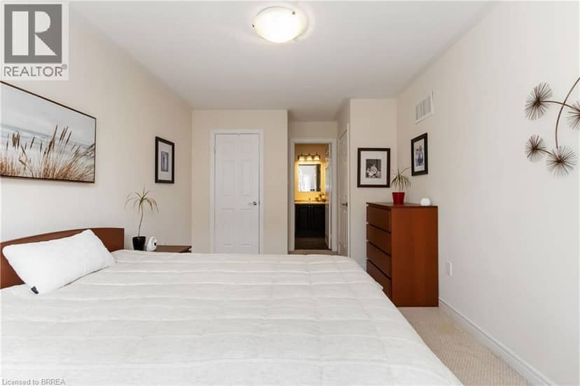 20 MCCONKEY Crescent Unit# 92 — photo 27 of 40