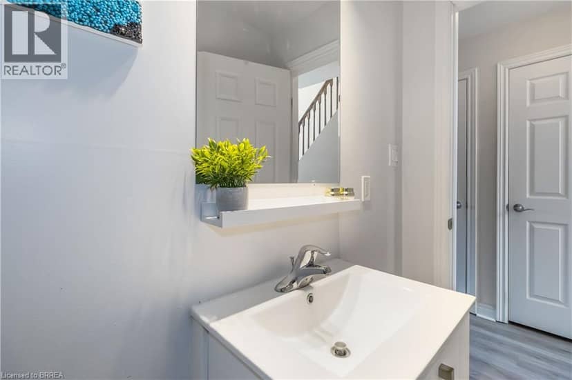 20 MCCONKEY Crescent Unit# 92 — photo 20 of 40