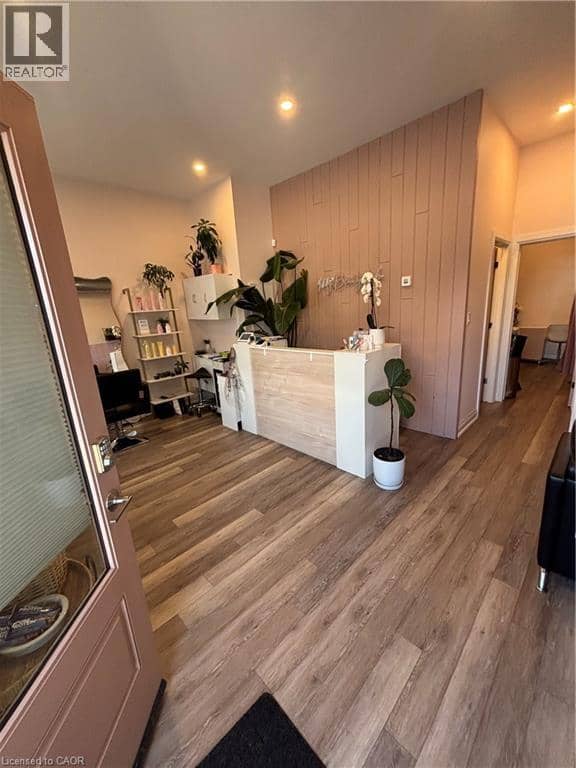 52 BARTON Street E, Hamilton, photo 5