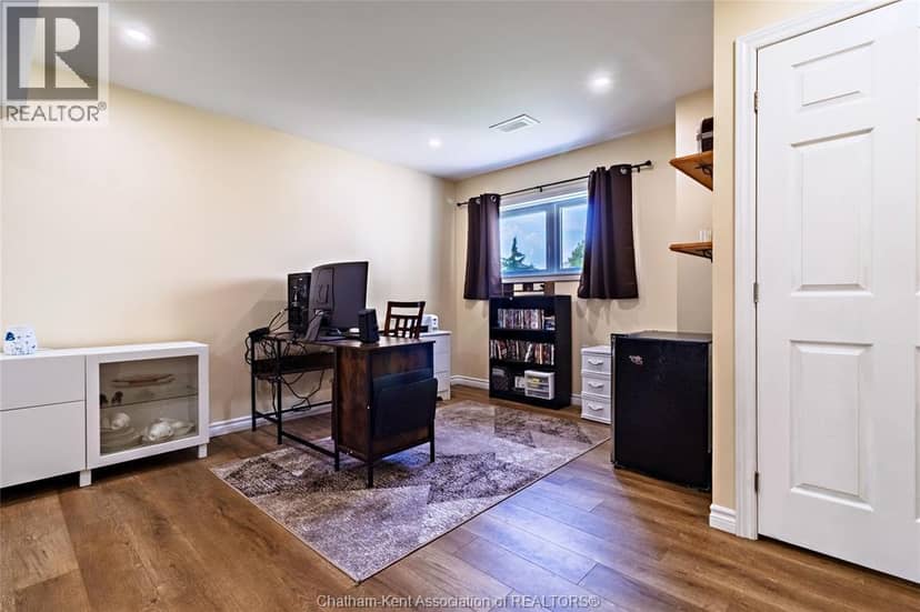 79 Blackacre CRESCENT — photo 26 of 40