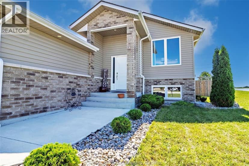 79 Blackacre CRESCENT — photo 3 of 40