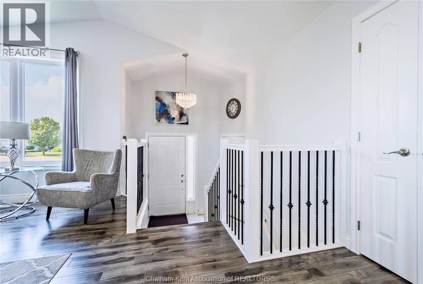 79 Blackacre CRESCENT — photo 5 of 40