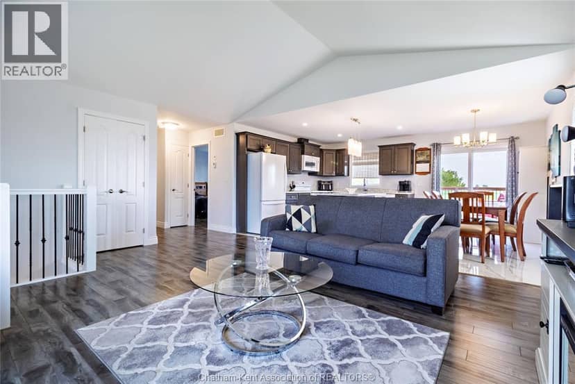79 Blackacre CRESCENT — photo 9 of 40