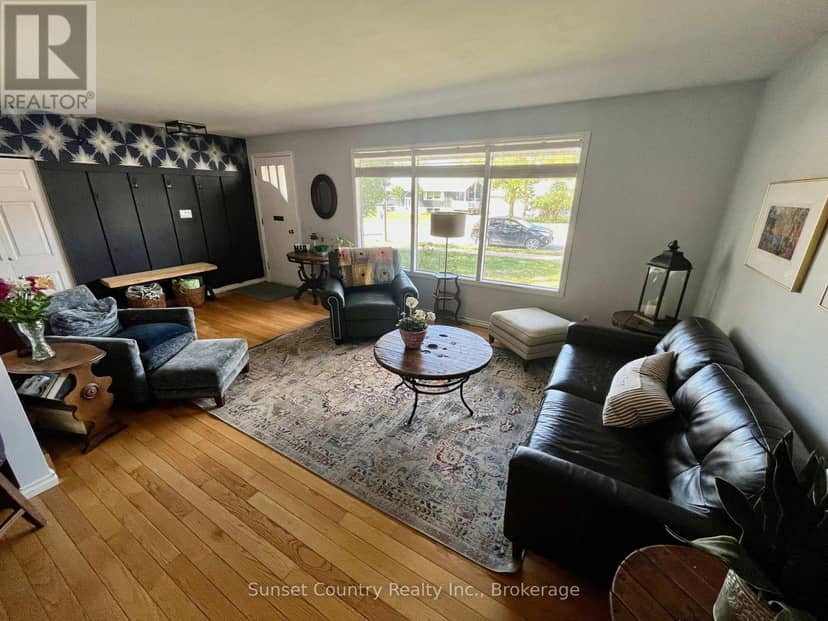 178 Parkdale Road, Dryden, photo 4