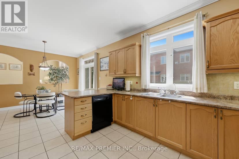 63 Summeridge Drive — photo 15 of 40
