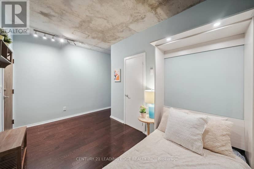 1607 - 150 Sudbury Street — photo 14 of 38