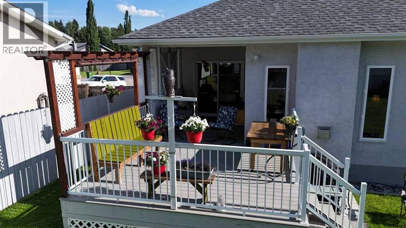 6114 11 Avenue — photo 33 of 40